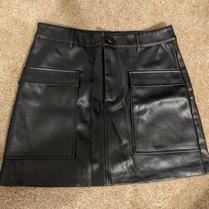 Zara faux leather skirt medium very good condition